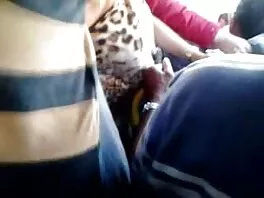 Hình xăm cô gái được một thịt ổ bánh xuống cô ấy cổ phim sex gay có phụ đề họng
