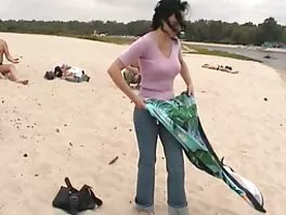 Mery Monro rides lớn rôm rả vòi nước với cô ấy sex tieng lỗ đít