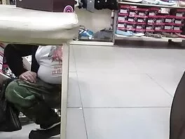 Slutty tóc vàng là la hét trong khi setphude nhận được đập